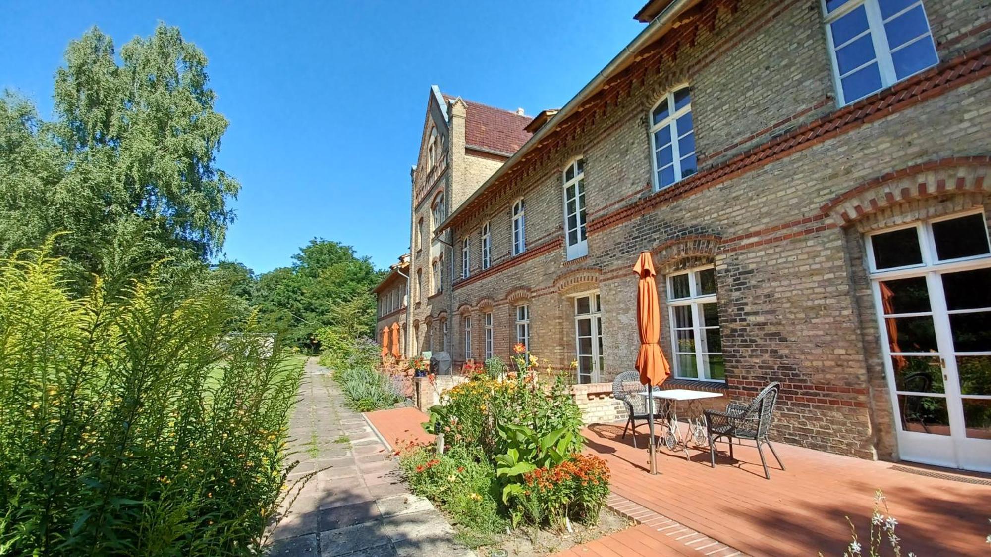 Fewo "Biene" Im Kunstgut Krahne Lehnin Exterior foto